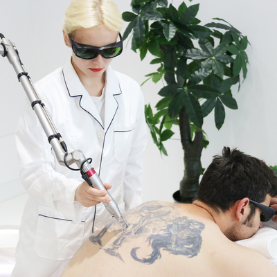Tất cả trong một Picosecond Laser loại bỏ lông và ND YAG Laser loại bỏ hình xăm máy